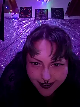 Snapshot of Cutegothcrybabyx chatting on 03-18-25, 01:02 Cutegothcrybabyx online show from 03-18-25, 01:02