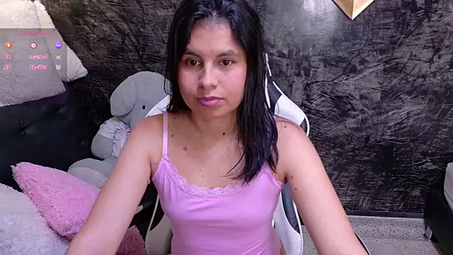 Snapshot of olivia_love_ chatting on 07-12-26, 09:59 olivia love online show from 07-12-26, 09:59