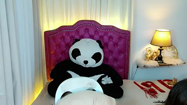 DreamLADYBOY online show from 05-23-26, 07:40