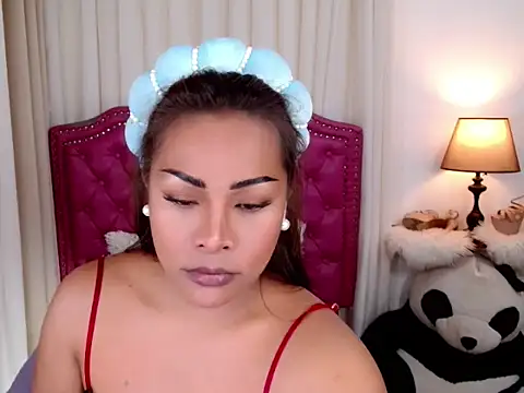 DreamLADYBOY online show from 09-19-25, 01:09