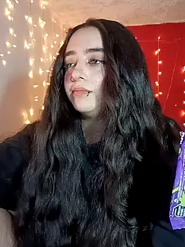 Snapshot of IvonneT chatting on 12-02-24, 05:54 IvonneT online show from 12-02-24, 05:54