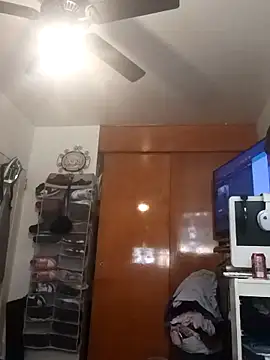 BIG-CkD F online show from 09-19-25, 04:33