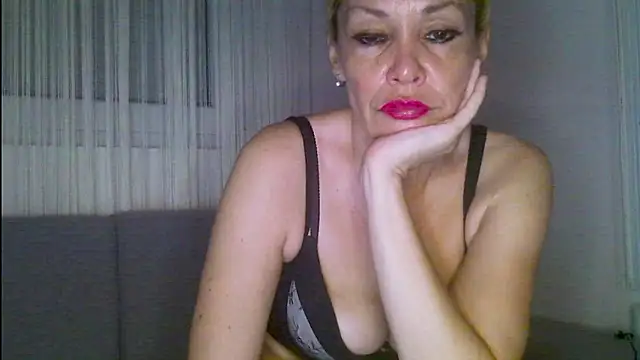 Snapshot of EvaaMina chatting on 06-17-26, 03:44 EvaaMina online show from 06-17-26, 03:44