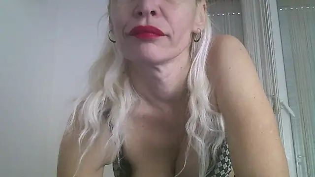 EvaaMina online show from 01-05-25, 08:32