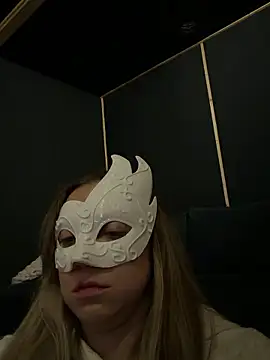 Janemasqueradeporn online show from 11-28-25, 09:04