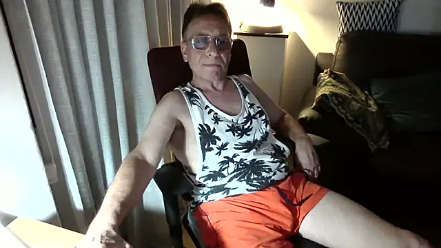HETEREOMAN online show from 07-17-26, 09:34