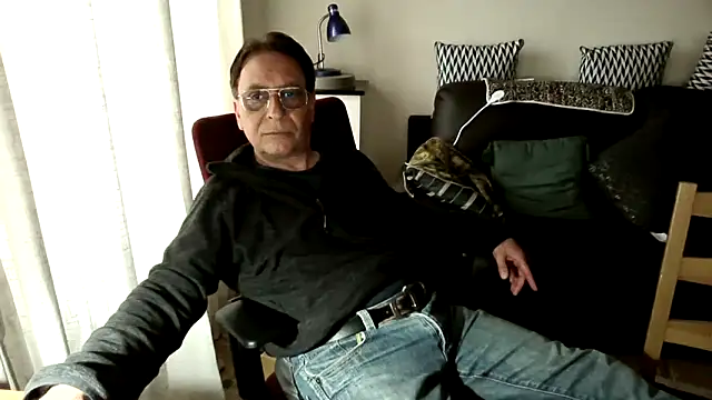 HETEREOMAN online show from 04-12-26, 04:43