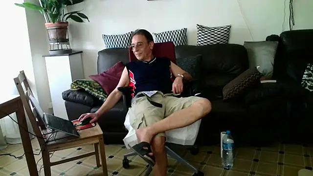 HETEREOMAN online show from 09-21-25, 04:01