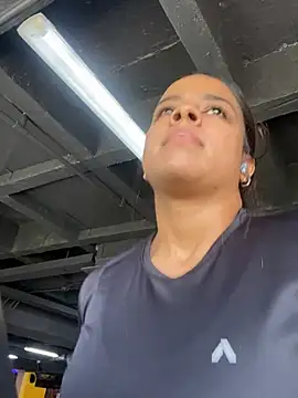 Snapshot of trianawhite chatting on 02-26-25, 07:32 trianawhite online show from 02-26-25, 07:32