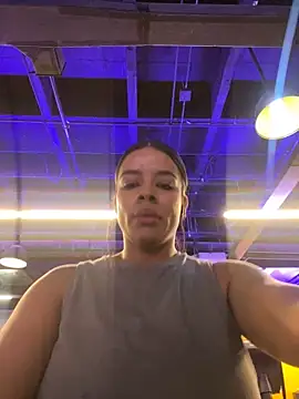 Snapshot of trianawhite chatting on 12-17-24, 08:54 trianawhite online show from 12-17-24, 08:54