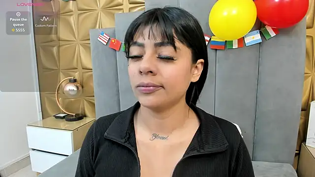 Snapshot of melani_dream chatting on 06-29-26, 01:44 melani dream online show from 06-29-26, 01:44