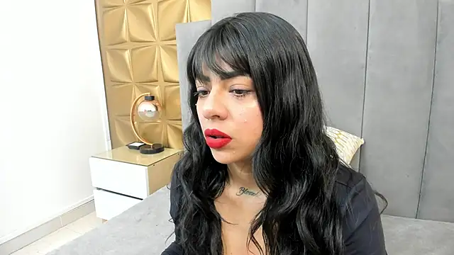 Snapshot of melani_dream chatting on 06-08-26, 01:33 melani dream online show from 06-08-26, 01:33