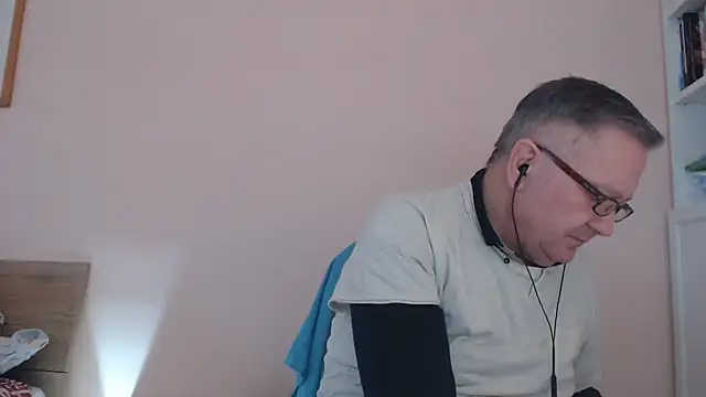 YOU6me online show from 11-10-25, 03:17