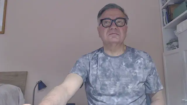 Snapshot of YOU6me chatting on 06-15-26, 07:08 YOU6me online show from 06-15-26, 07:08