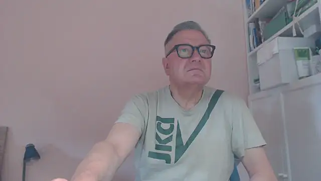 Snapshot of YOU6me chatting on 06-29-26, 07:48 YOU6me online show from 06-29-26, 07:48