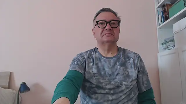 YOU6me online show from 05-20-26, 06:43