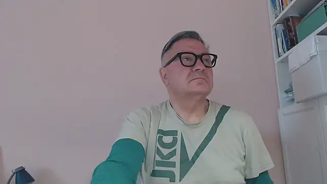 YOU6me online show from 05-16-26, 07:40