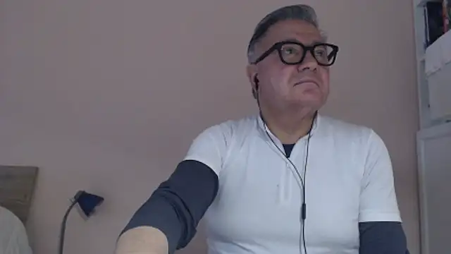 YOU6me online show from 12-16-25, 02:10