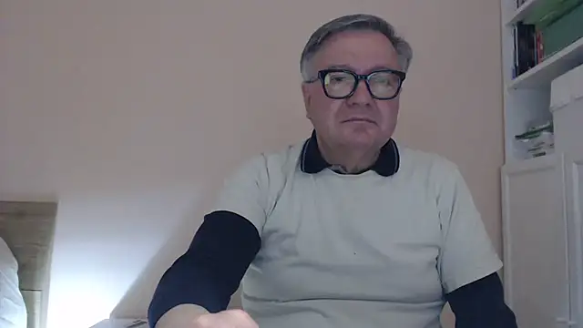 YOU6me online show from 01-14-26, 04:43