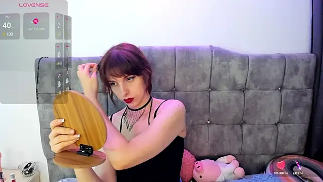 MonicaTsX online show from 02-01-25, 12:18