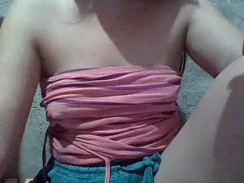 Beatrice143 online show from 12-20-25, 10:45