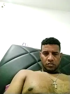 chocolatico1982 online show from 11-08-25, 09:07