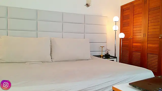 lissetlong69 online show from 02-24-26, 11:49