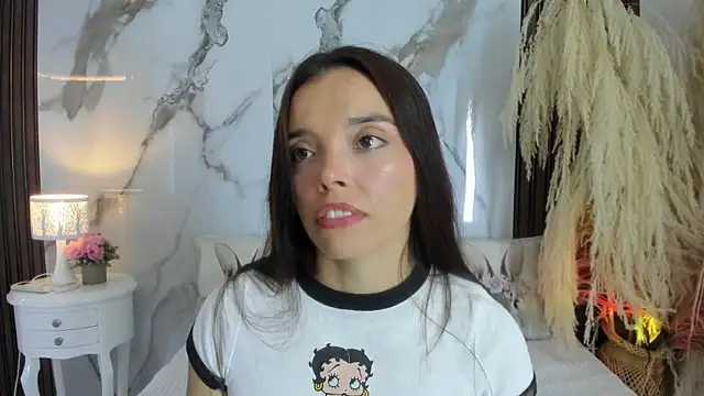 hannahill69 online show from 12-01-25, 05:41