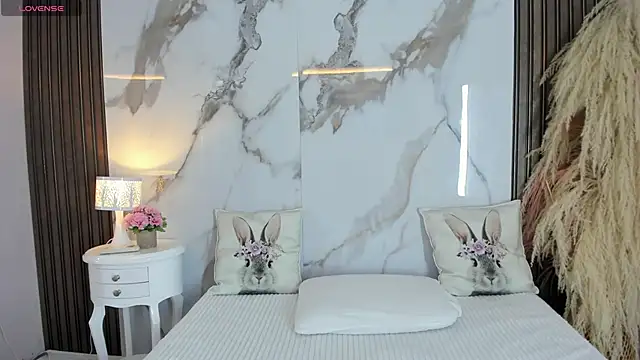 hannahill69 online show from 02-21-26, 04:25