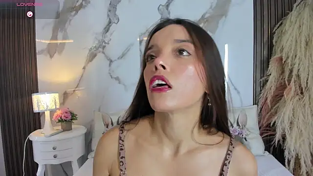 hannahill69 online show from 03-17-26, 04:48