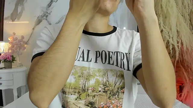 hannahill69 online show from 11-20-25, 05:08