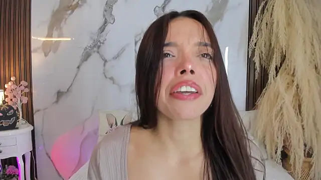 hannahill69 online show from 10-11-25, 04:46