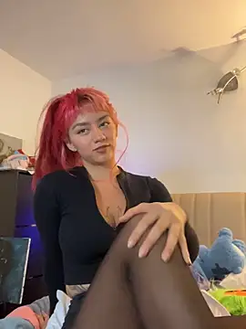 Snapshot of nth-li chatting on 05-07-26, 10:57 nth-li online show from 05-07-26, 10:57