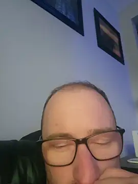 gdawg78 online show from 09-29-25, 07:52