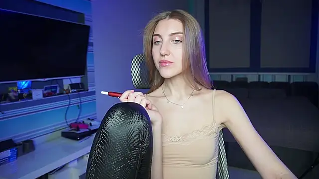 CassiaBlade1 online show from 10-16-25, 04:37