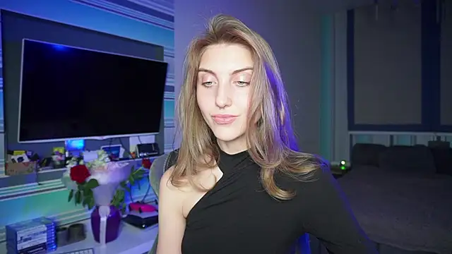 CassiaBlade1 online show from 09-12-25, 06:51