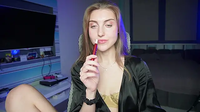 CassiaBlade1 online show from 10-05-25, 04:42