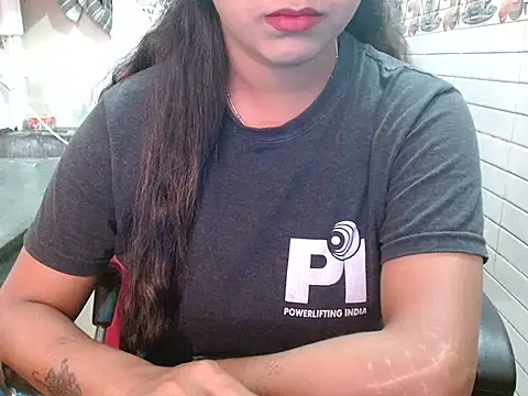 LovingPihu online show from 03-06-26, 05:46