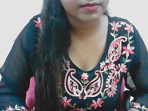 LovingPihu online show from 07-16-26, 05:26