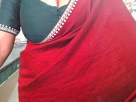 LovingPihu online show from 03-10-26, 06:28