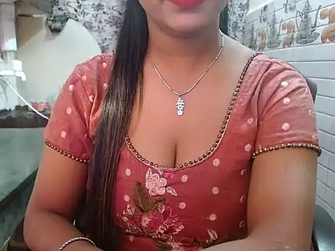 LovingPihu online show from 02-05-26, 04:30