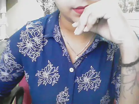 LovingPihu online show from 06-14-26, 05:41
