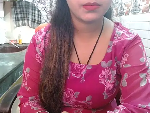 LovingPihu online show from 11-22-25, 05:39