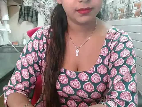 LovingPihu online show from 03-13-26, 05:56