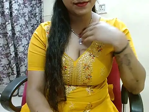 Snapshot of LovingPihu chatting on 04-22-26, 05:58 LovingPihu online show from 04-22-26, 05:58