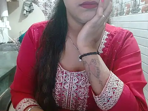 LovingPihu online show from 03-20-26, 05:52