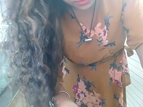 LovingPihu online show from 09-14-25, 05:08