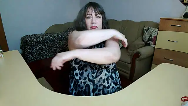 Lucretia Goldi  online show from 04-18-26, 09:37