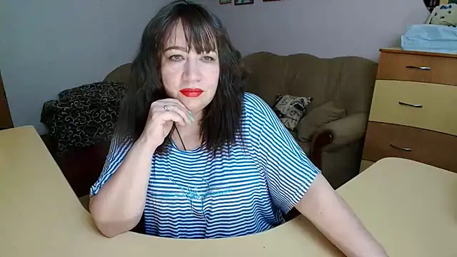 Lucretia Goldi  online show from 03-28-26, 11:17