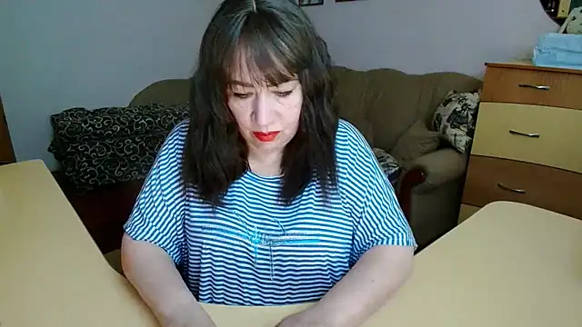 Lucretia Goldi  online show from 03-30-26, 10:33